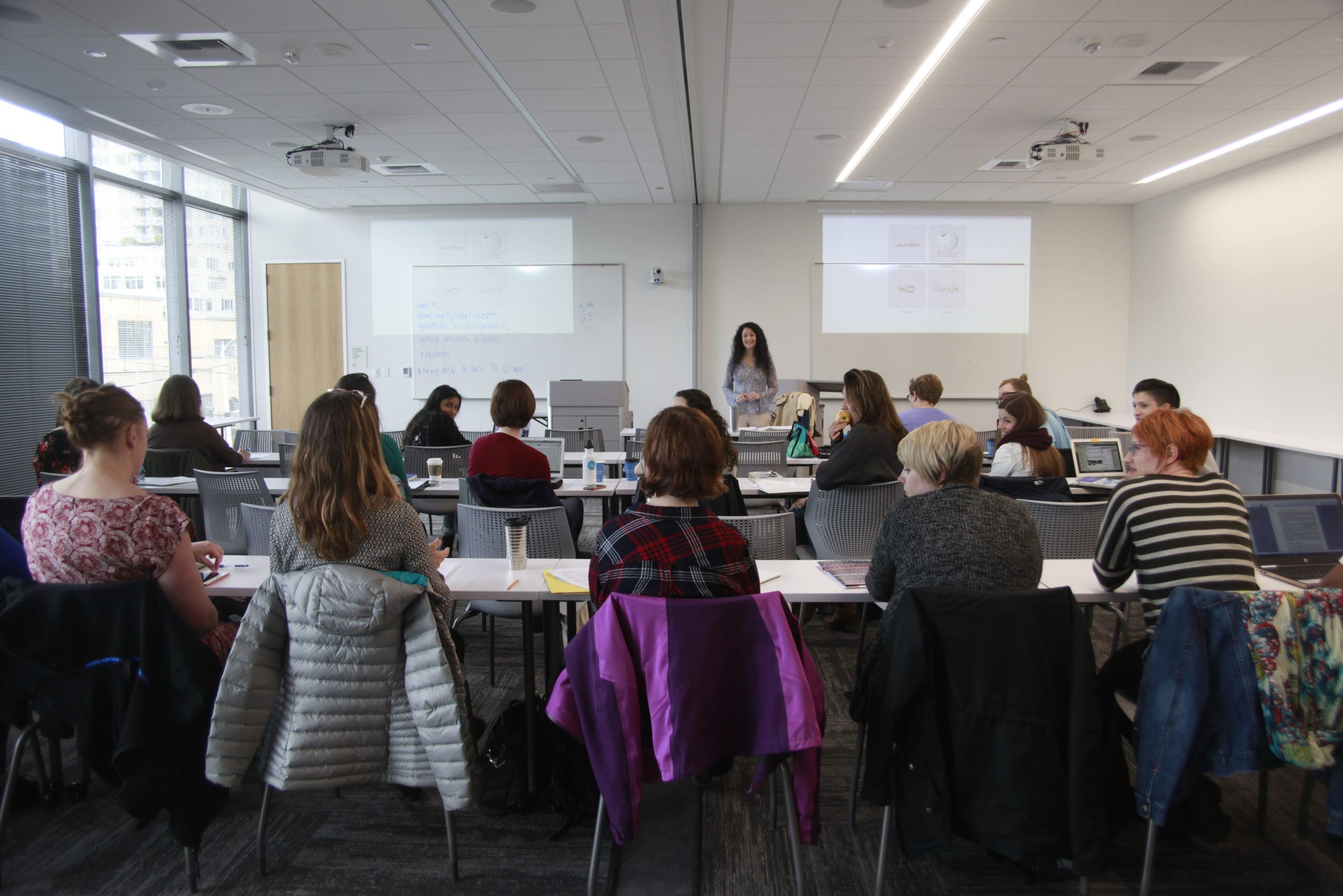 Dividable Classroom - AUS | Antioch University Classroom with students and teacher