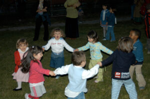 Reggio Emilia students playing.
